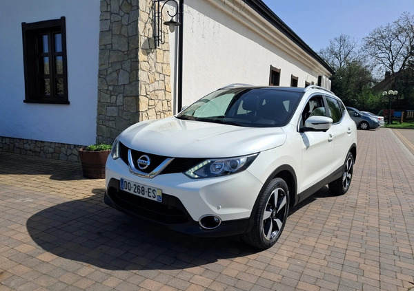 Nissan Qashqai cena 49800 przebieg: 120000, rok produkcji 2015 z Lublin małe 781